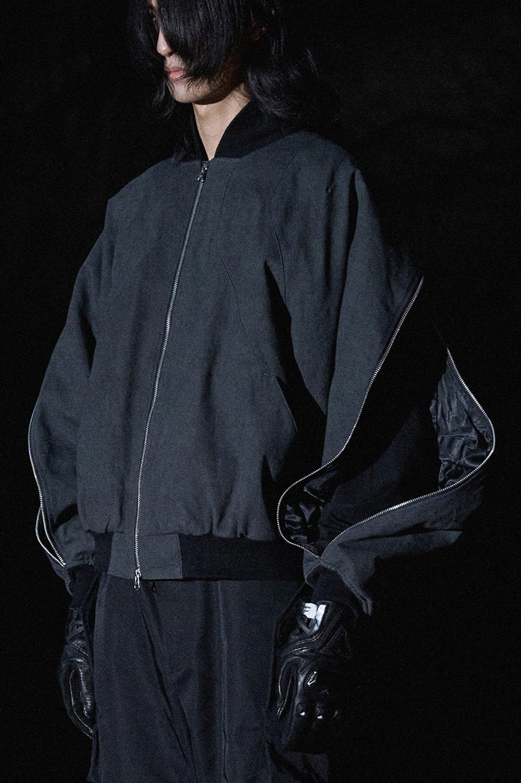 外面有點冷的時候，就該來一件吧！EQUALNEAR 2023 秋冬系列 LOOKBOOK 正式發佈！