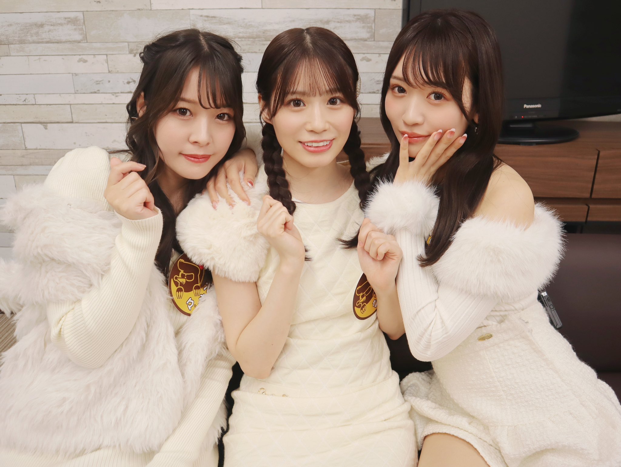 粉絲興奮直呼：全力應援！三大「專屬女優」不僅組建偶像團隊，更將於 12 月發行音樂作品