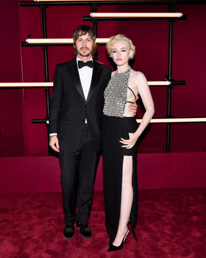 A$AP Rocky、Billie Eilish 等好萊塢巨星都穿上身！GUCCI 全新「Ancora Notte」晚宴服系列釋出！