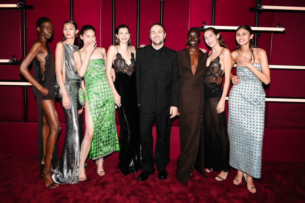 A$AP Rocky、Billie Eilish 等好萊塢巨星都穿上身！GUCCI 全新「Ancora Notte」晚宴服系列釋出！