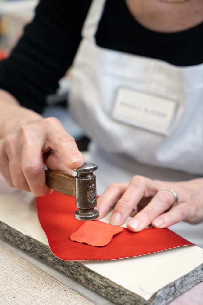 將藝術融入生活！氣質女神曾愷玹搶先體驗 Manolo Blahnik 「The Craft」互動網站！