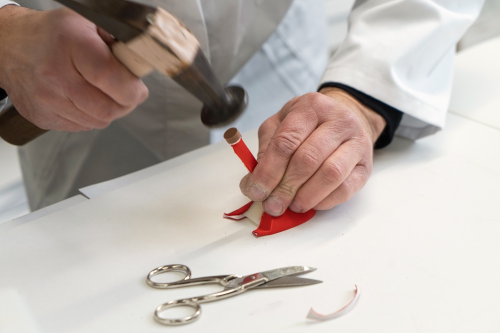 將藝術融入生活！氣質女神曾愷玹搶先體驗 Manolo Blahnik 「The Craft」互動網站！