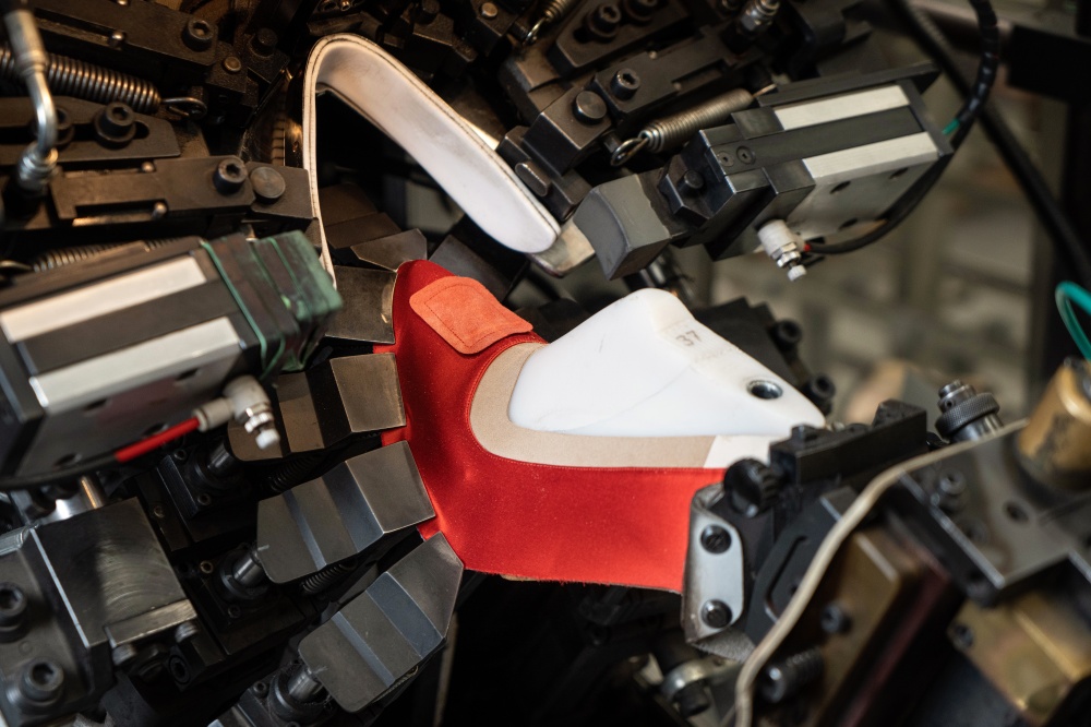 將藝術融入生活！氣質女神曾愷玹搶先體驗 Manolo Blahnik 「The Craft」互動網站！