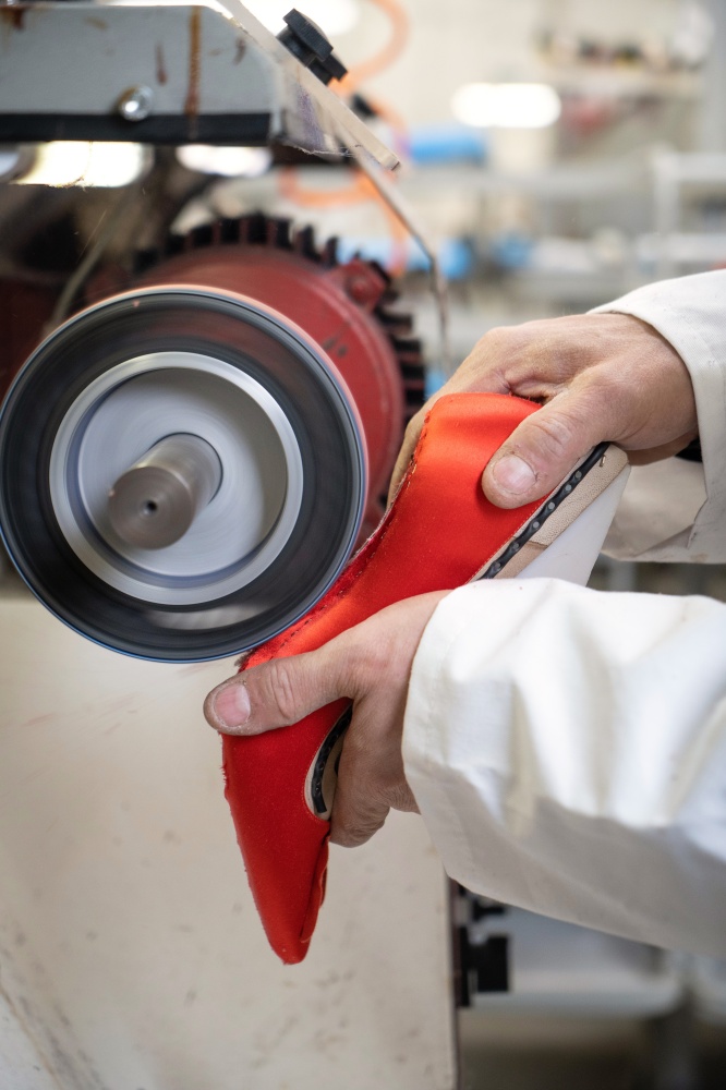 將藝術融入生活！氣質女神曾愷玹搶先體驗 Manolo Blahnik 「The Craft」互動網站！