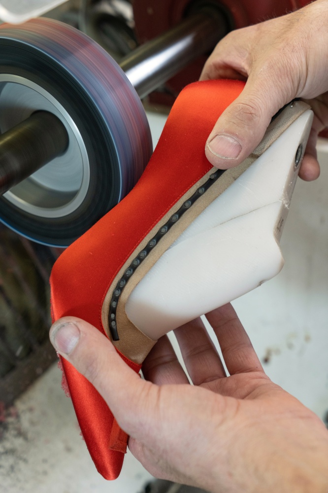 將藝術融入生活！氣質女神曾愷玹搶先體驗 Manolo Blahnik 「The Craft」互動網站！