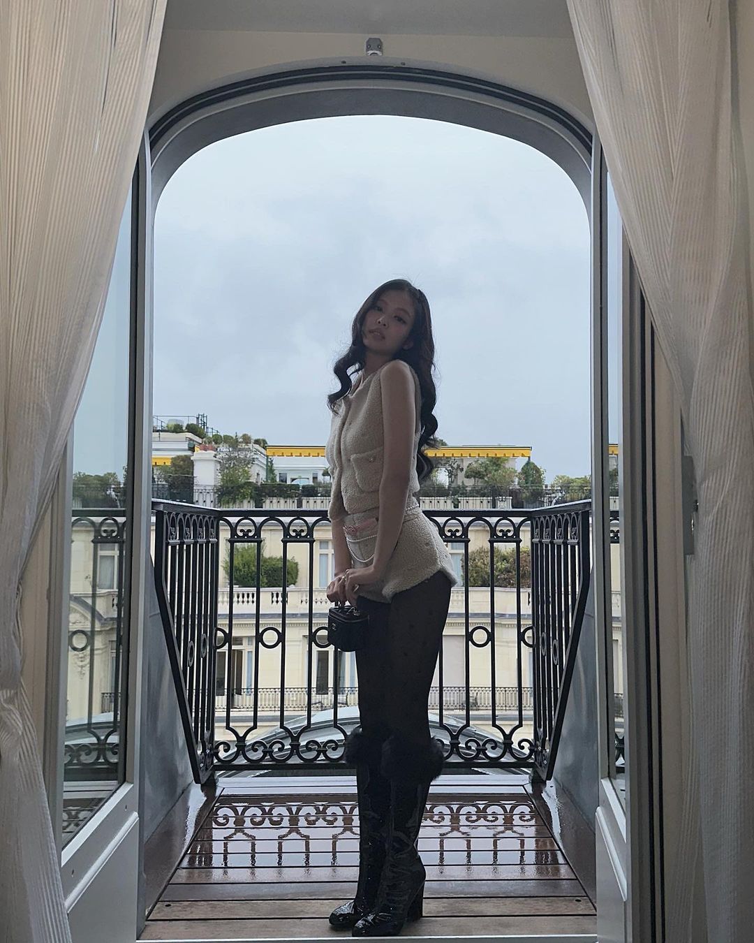 BLACKPINK Jennie 確定離開 YG娛樂自己當 CEO！個人新廠牌 ODD ATELIER 官網被塞爆癱瘓，韓媒曝 BLACKPINK 動向