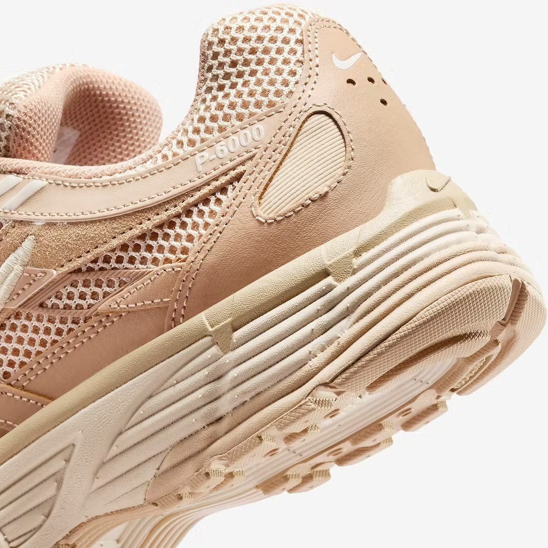 「聯名並非唯一選擇」Nike 打造似 Stüssy 街頭特色的復古鞋款