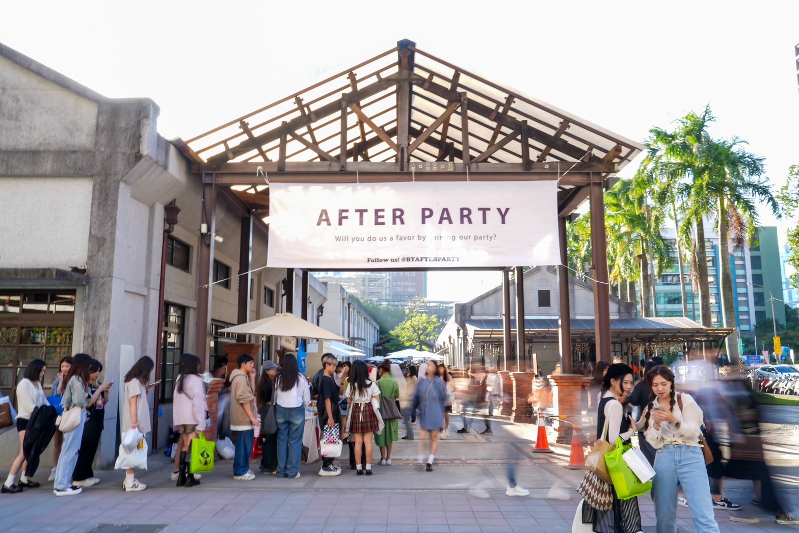 年末必朝聖！星光祭 Vol.3 強勢再回歸！限時兩天人氣市集進駐「AFTERPARTY」U:NUS、派偉俊、陳華、李浩瑋等 12 組藝人接力演唱！過耶誕就在 A11 4F 信義運動場！