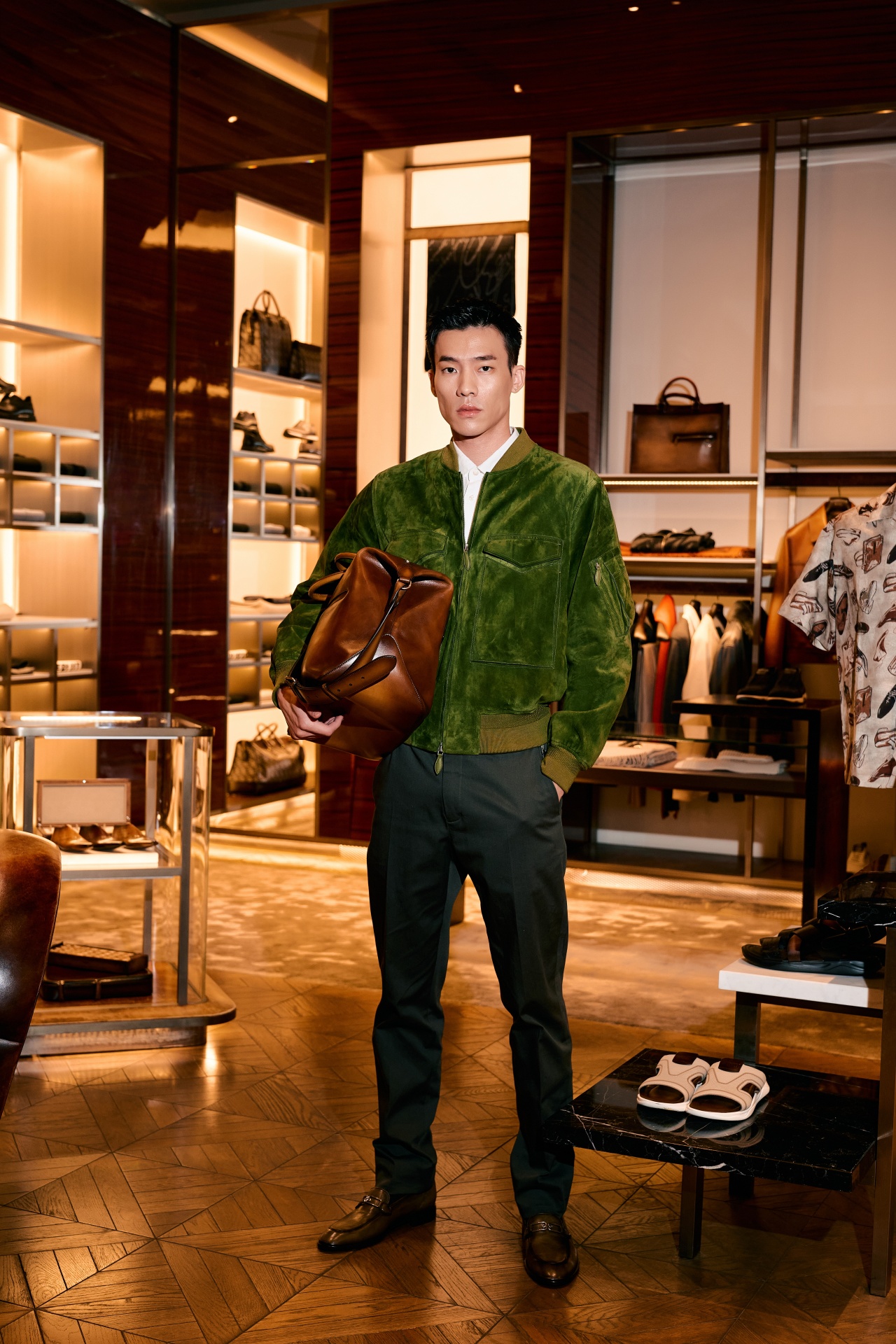 帥哥衣櫃絕對少不了它！Berluti 發佈 2024 春夏系列！