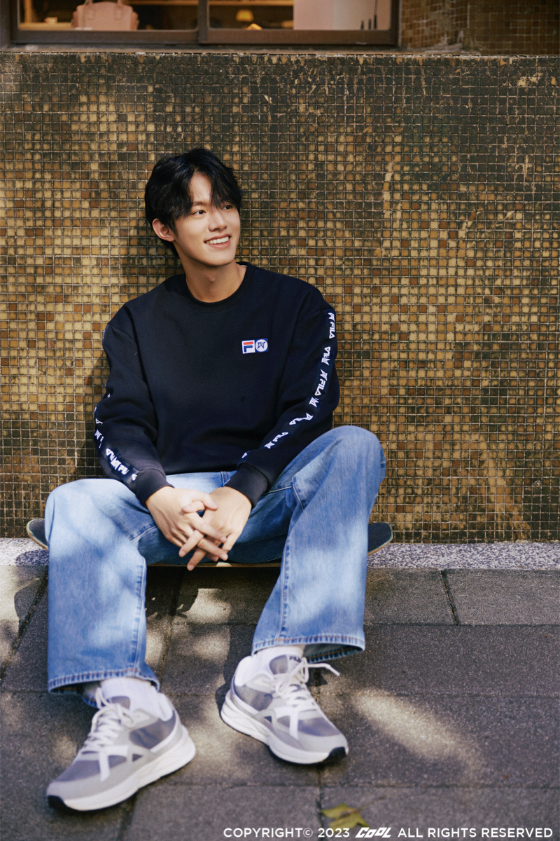 編輯精選三套聖誕穿搭！今昔DA VILLAGE攜手FILA推出聯名系列，寫下對穿搭的新年新渴望！