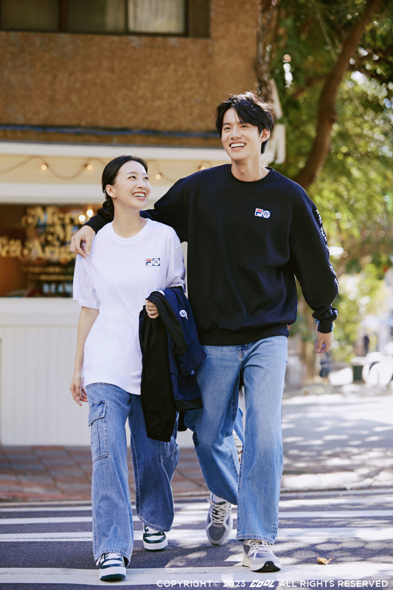 編輯精選三套聖誕穿搭！今昔DA VILLAGE攜手FILA推出聯名系列，寫下對穿搭的新年新渴望！