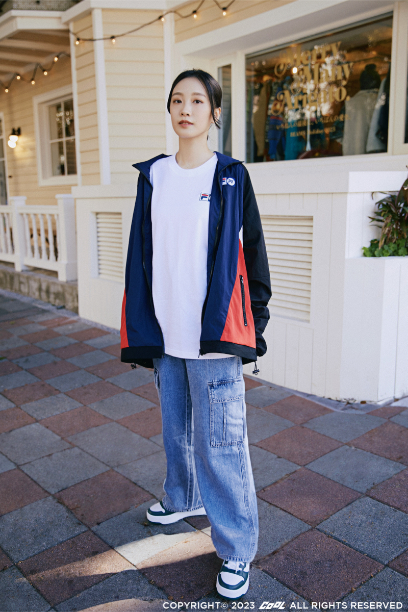 編輯精選三套聖誕穿搭！今昔DA VILLAGE攜手FILA推出聯名系列，寫下對穿搭的新年新渴望！