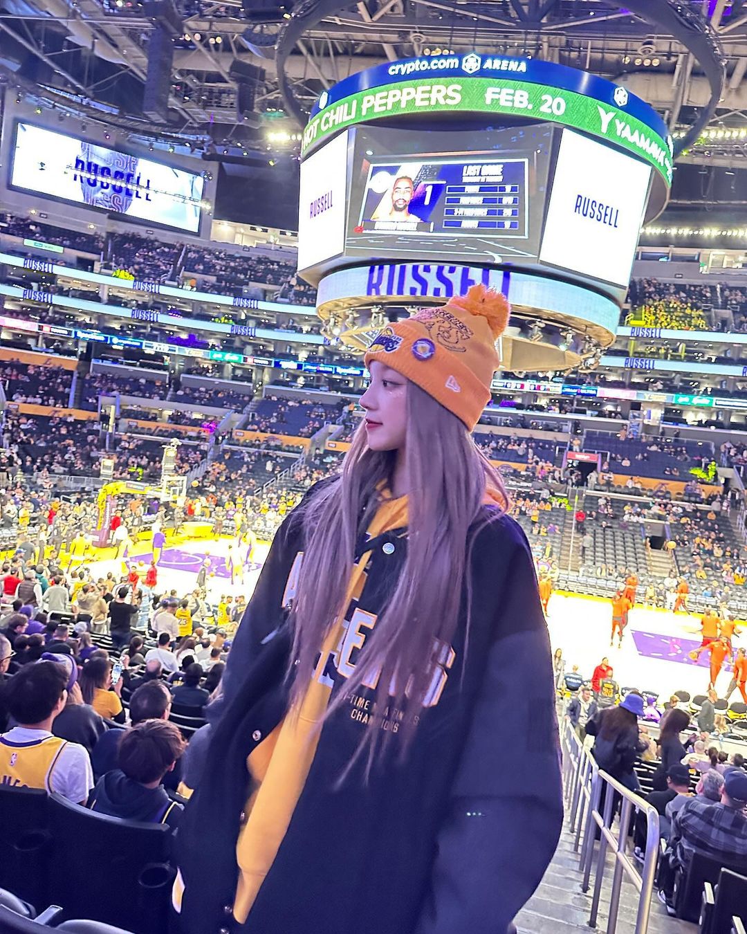 (G)I-DLE 雨琦造訪湖人主場！自曝是十年「詹皇粉」，向 LeBron 告白喊話：謝謝你啟發我的人生！