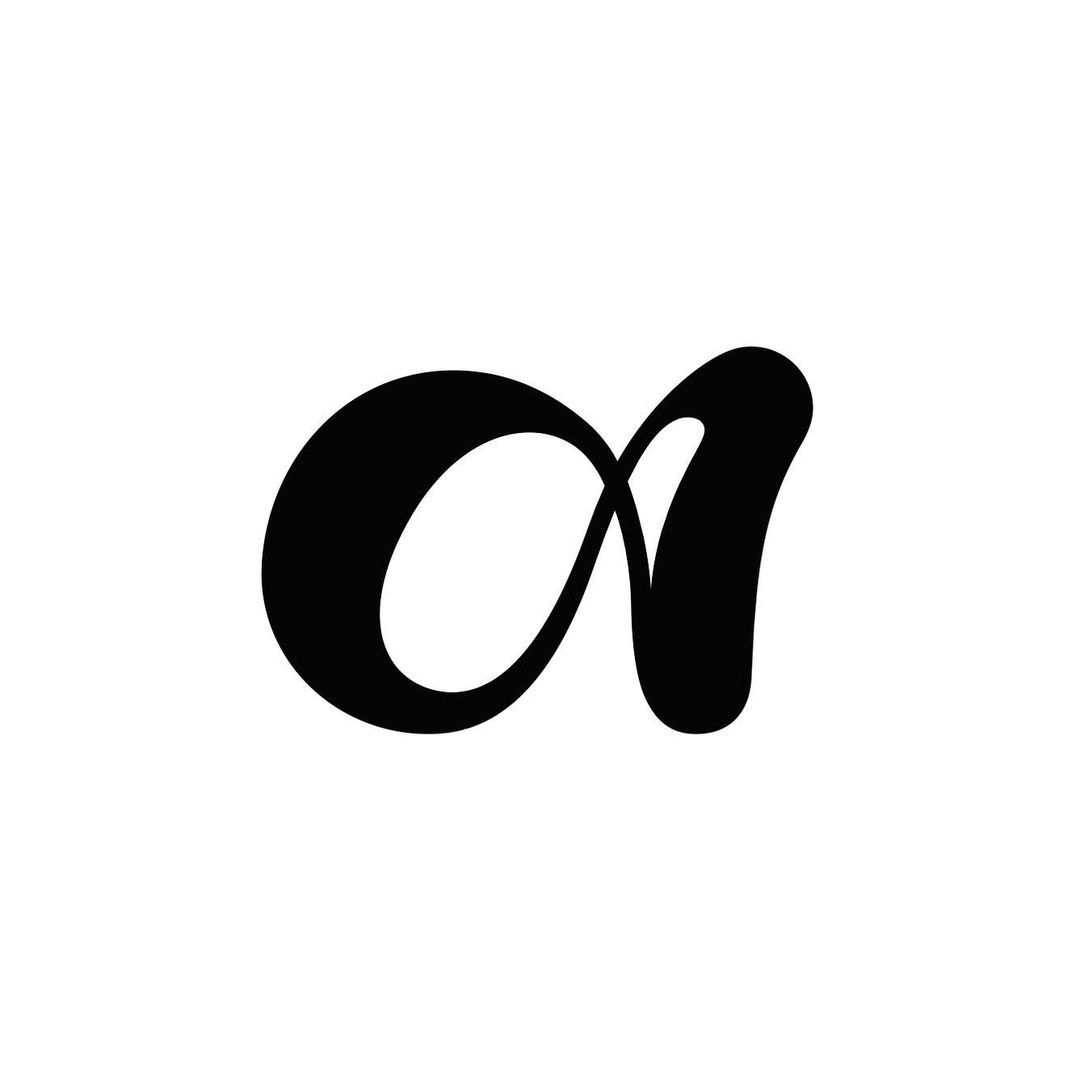 一小時湧進百萬人按讚！Jennie 個人品牌「OA」官方帳號正式開通，本人親喊話：「請期待 OA 與 BLACKPINK 的新開始！」