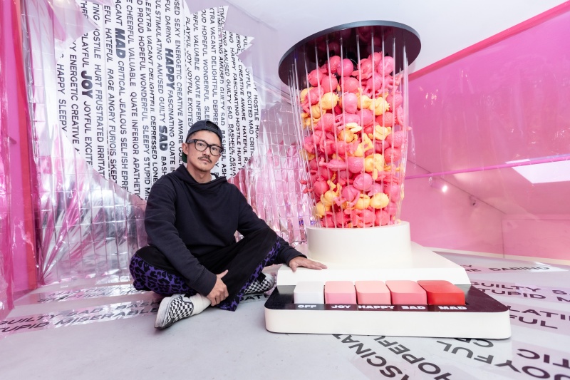 草莓也能很潮？本質系藝術家黃傑 Jay Huang 《Emotionally Affordable》特展正式開催