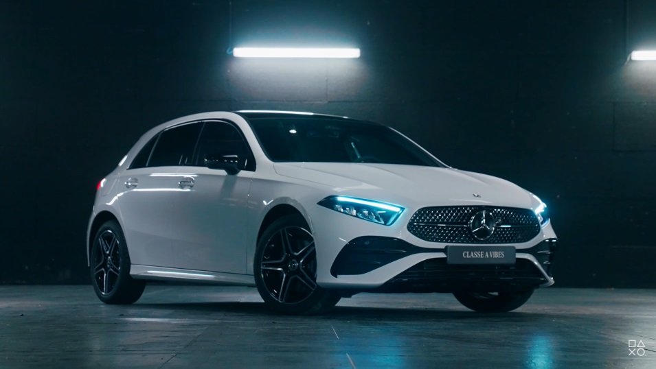 買車送 PS5 主機！賓士 Mercedes-Benz x Sony PlayStation 5 聯名 A-Class 車款公開