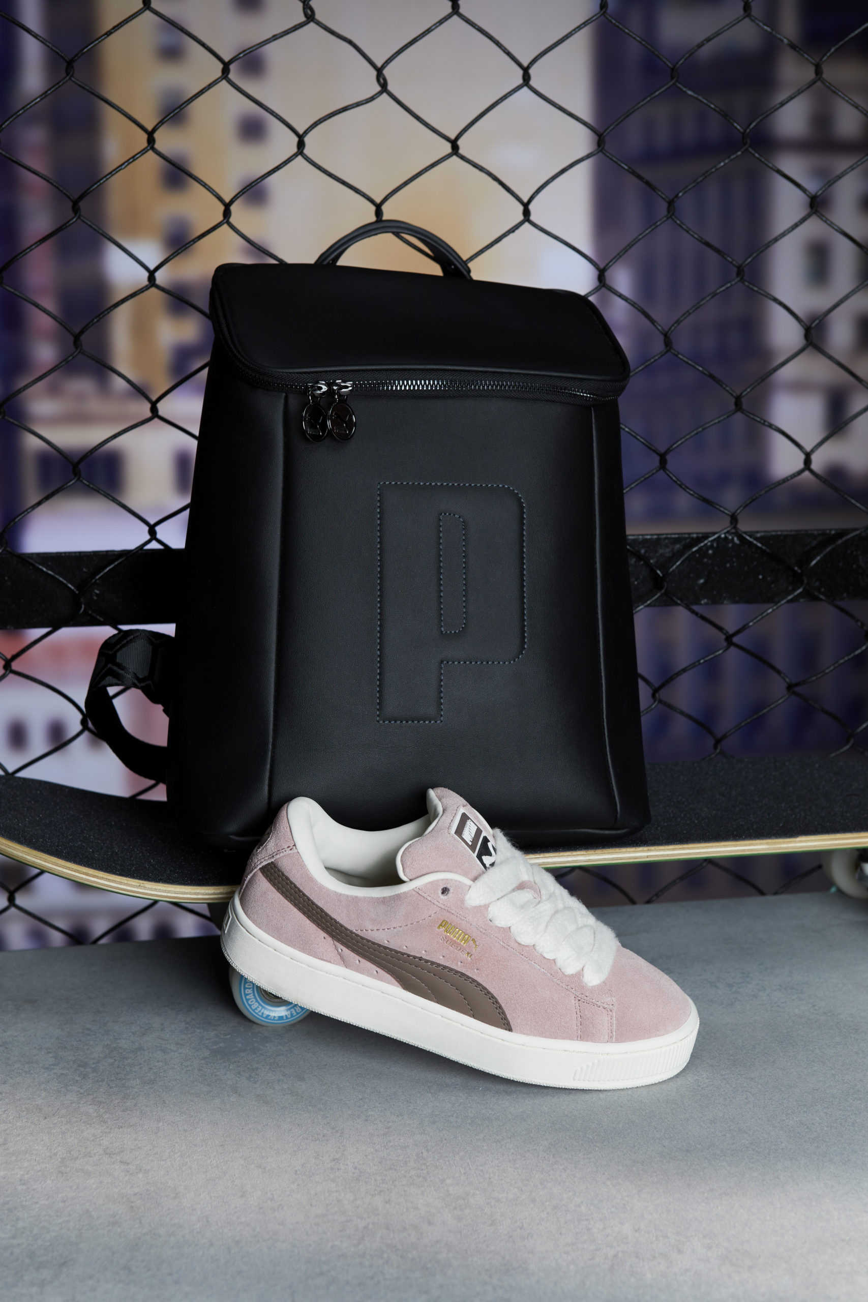 最愛現的單品就是它：PUMA SUEDE「XL」麵包鞋，一定要跟上的「加大潮美學」