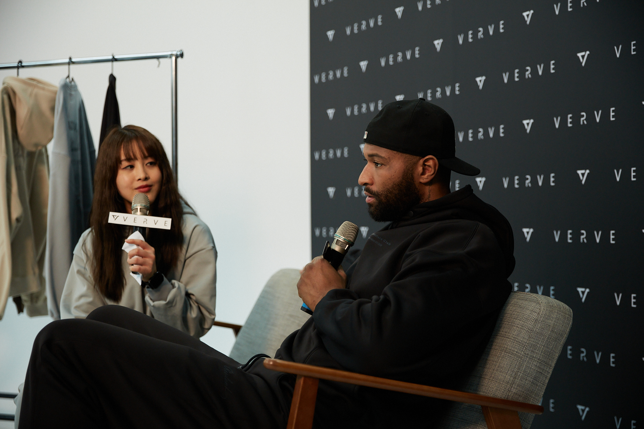 讓 NBA 球星表弟也說讚！ DeMarcus Cousins 親自演繹  VERVE UAC 城市冒險者系列讚：舒服又帥！