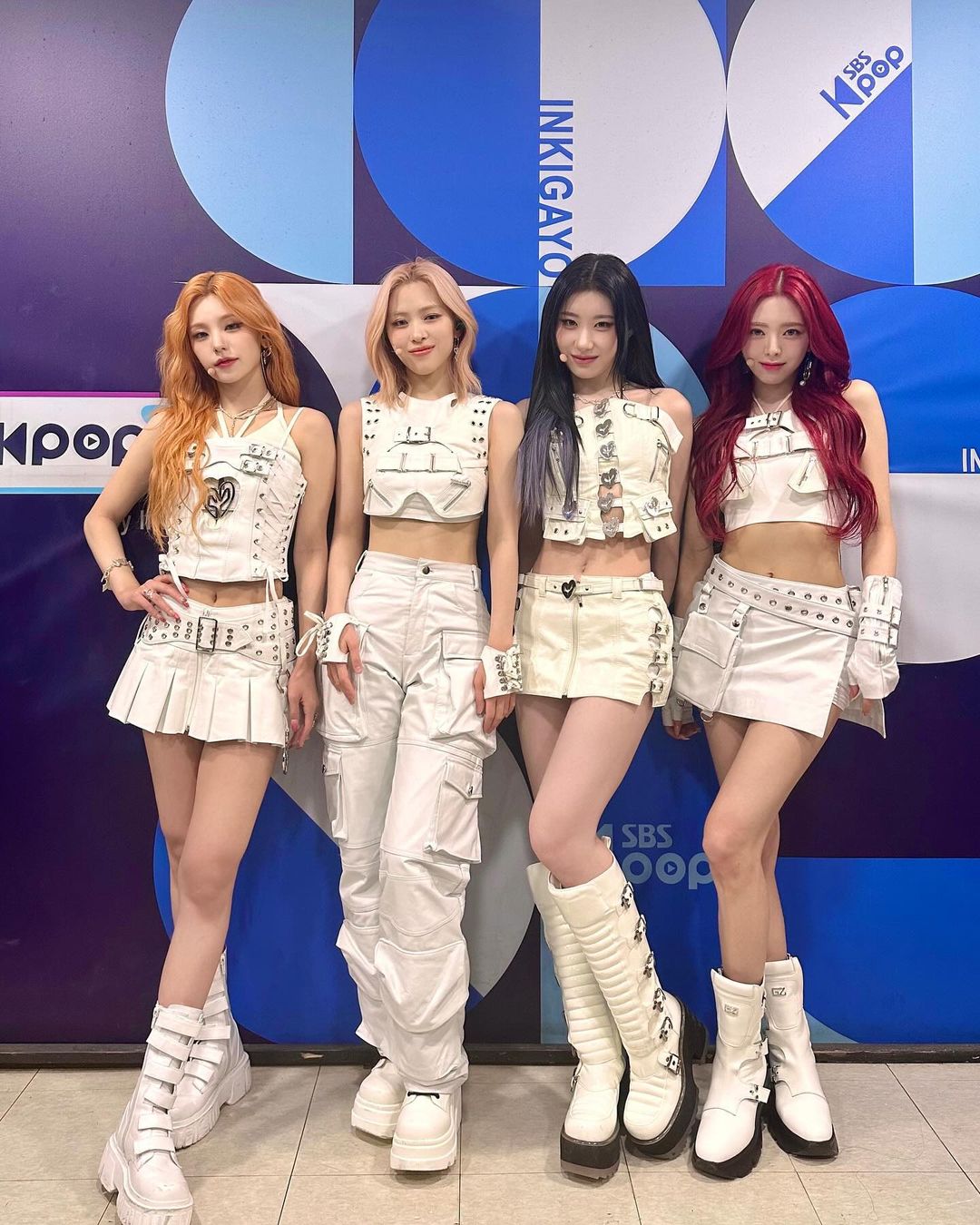 「人間腰精」ITZY 有娜辣到爆！熱舞挑戰轉身雪白嫩肌露一大片，網驚呼：影片有毒！