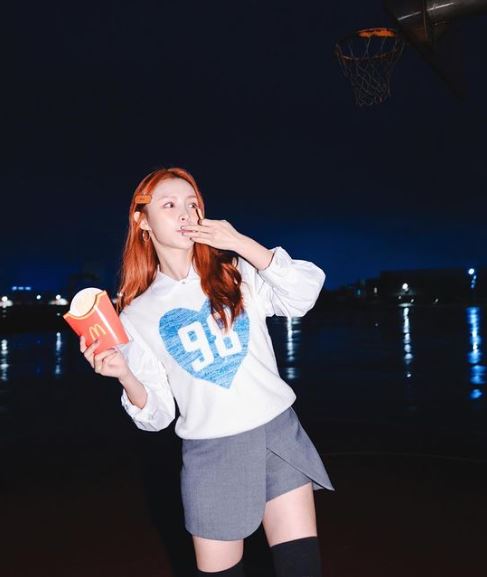 子瑜合體 Elkie 泡湯解放好身材！「開心潑水影片」曝光破最大尺度