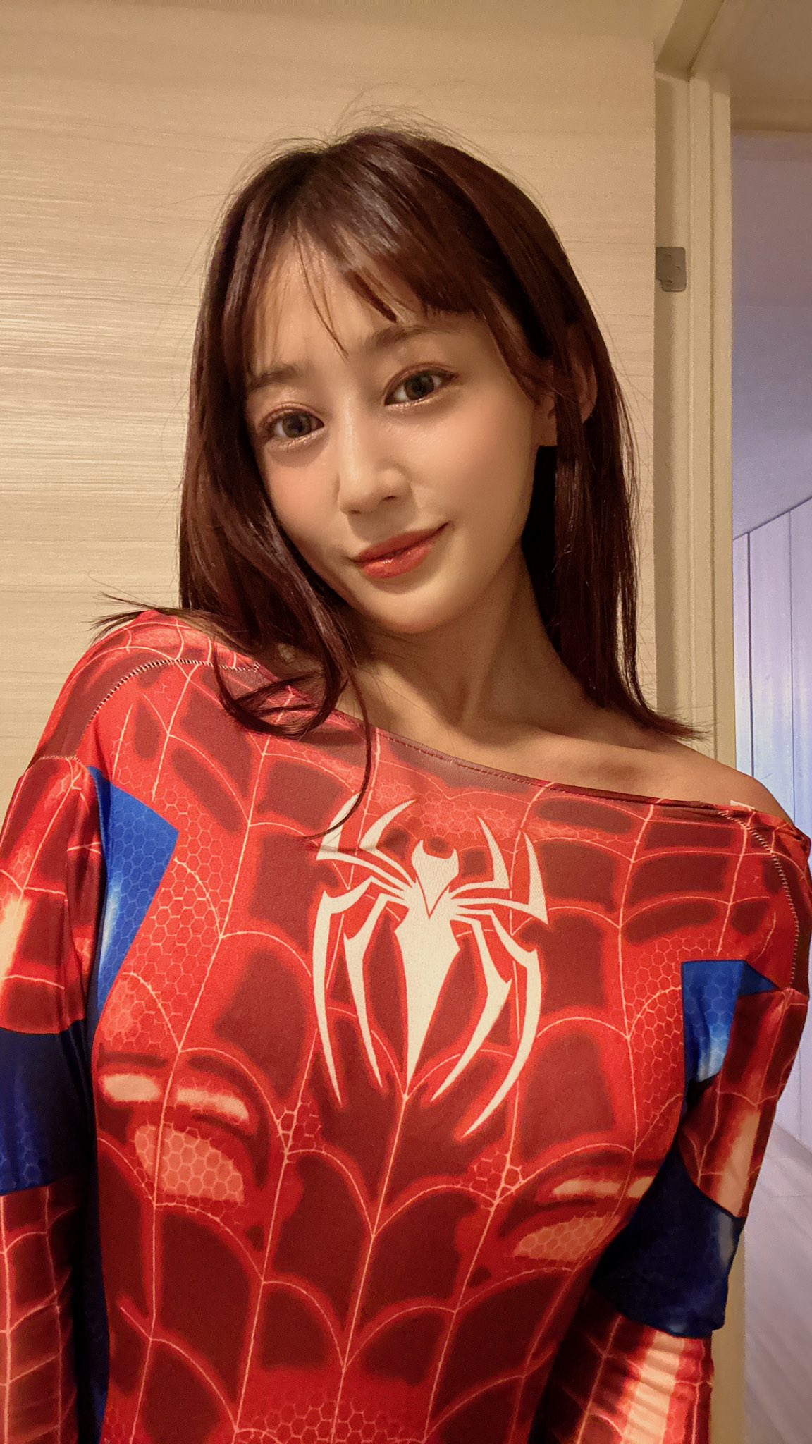 日本寫真女星公開 4 秒來台「餐廳露出」片段！日網狂批不要這樣做、台粉秒留言：世界和平