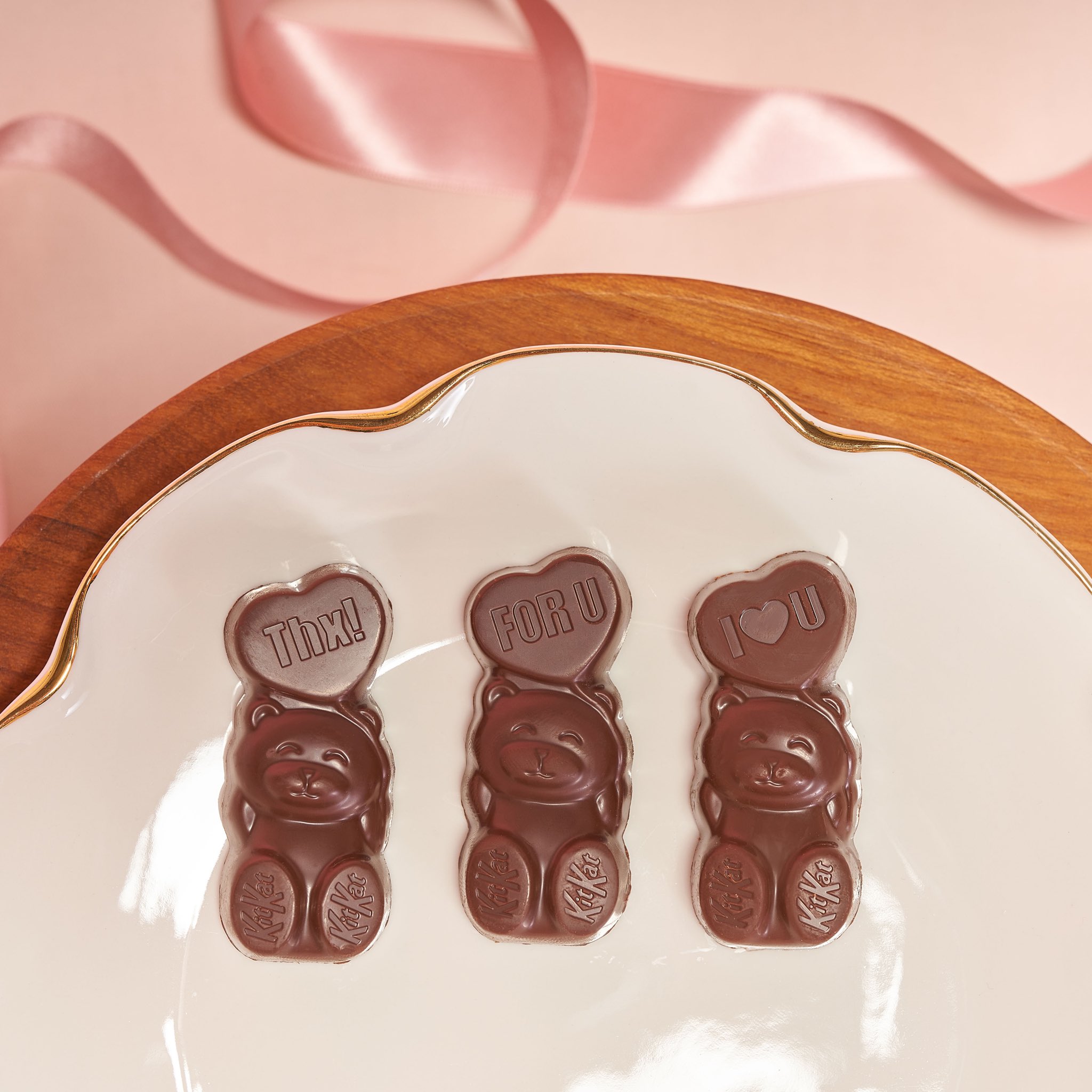 2024 情人節小熊傳情！日本告白神器「KitKat LOVE 小熊巧克力」直送來台，加碼 KitKat 草莓布朗尼