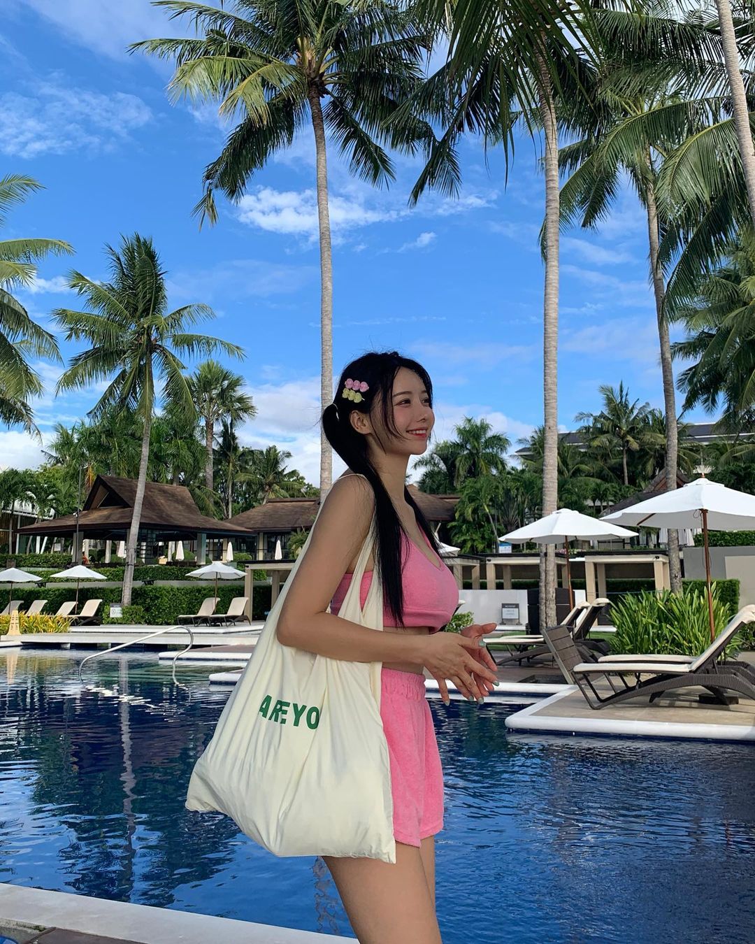神級美腿！「全民表妹」李雅英初次應援後放送熱舞，嫩白辣腿性感連發！