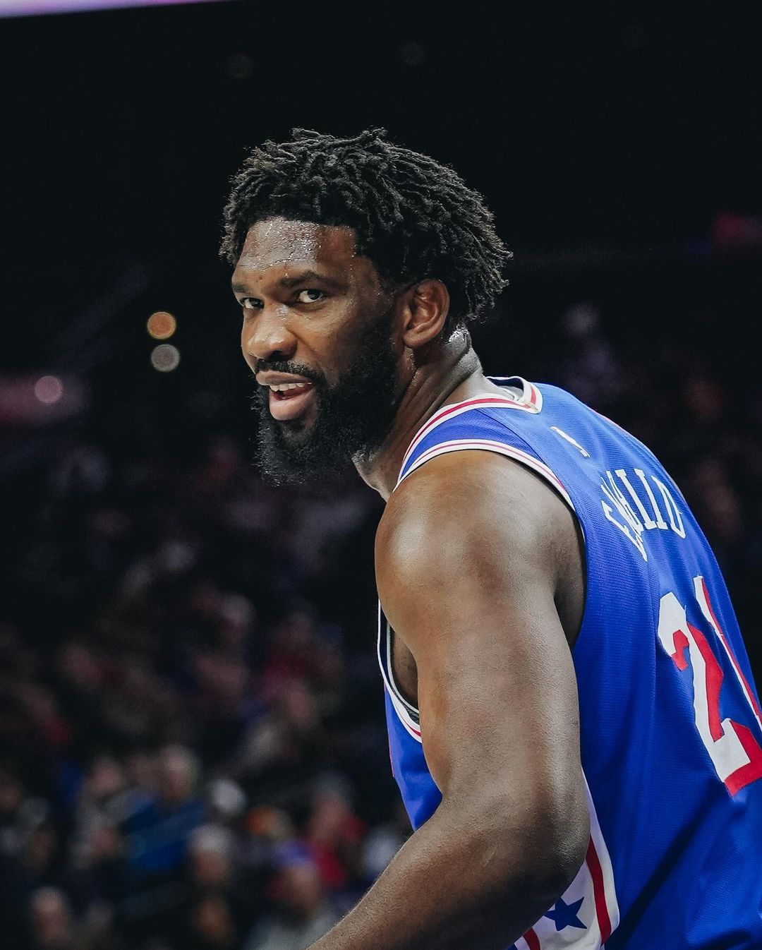 波波賽前才要斑馬修理！Embiid 狂轟 70 分 18 籃板寫歷史，網：結果反被打爆了...