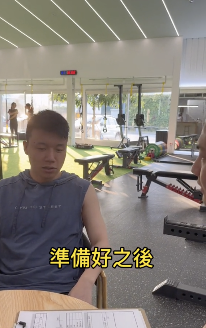 原來超派鐵拳蓄氣已久？網友翻出超哥和 Toyz 一個月前舊影片，兩人早已「各自有預告」！
