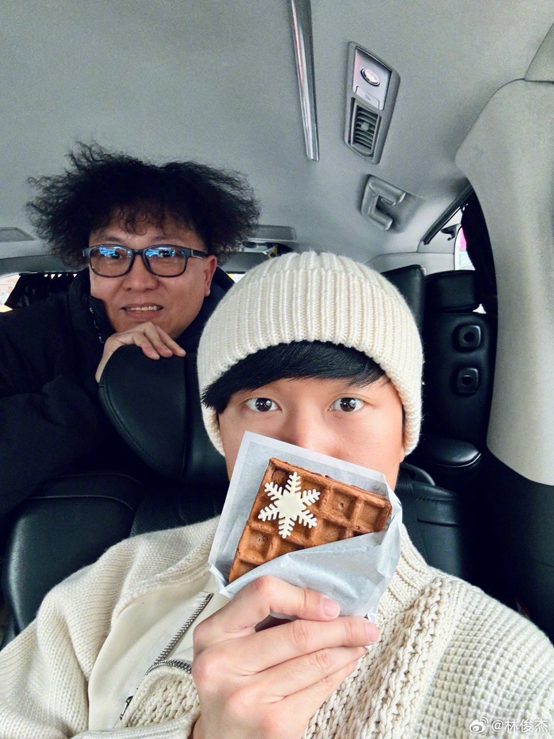 哭了！林俊傑唱到一半突上救護車　「重病又硬撐」心疼畫面曝光逼哭粉絲