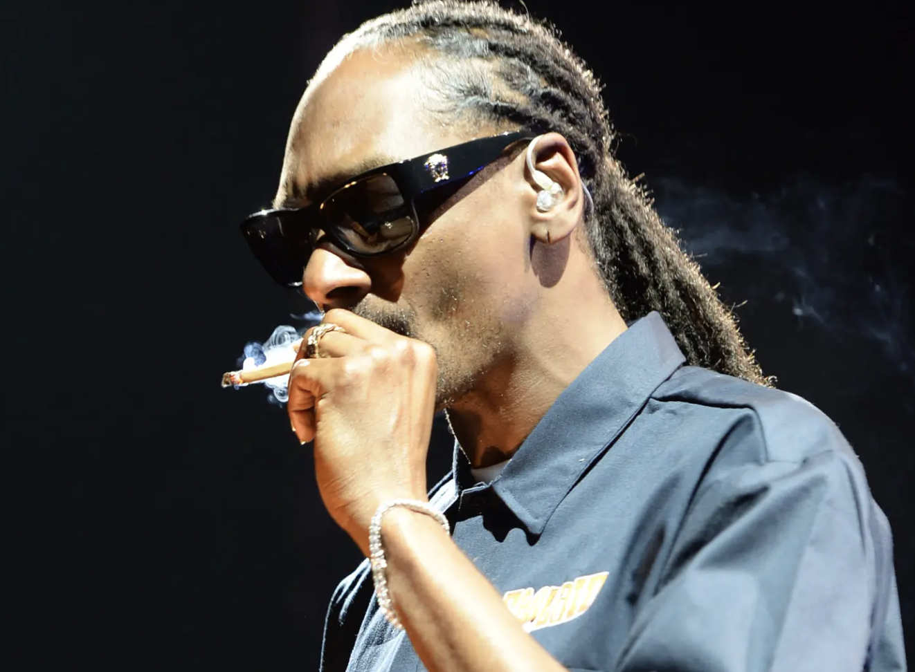 是要多嗨？Wiz Khalifa 受訪透露每天抽大 X 數量及天價花費！