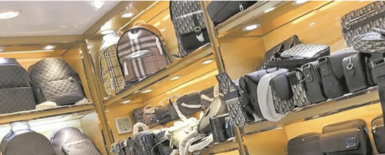 中國「假貨生產鏈」太狂！只花  6 千元就可買到 LV 包附全套包裝、發票和收據！甚至連物流資訊都有！