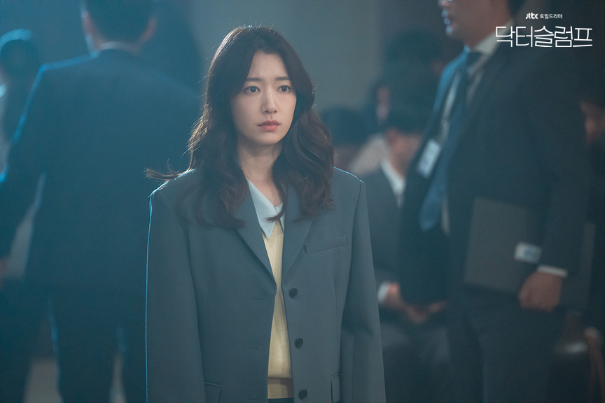 網路話題討論累積 TOP 5 公開！《和我老公結婚吧》主演群全上榜！《低谷醫生》暖心劇情擄獲觀眾的心！