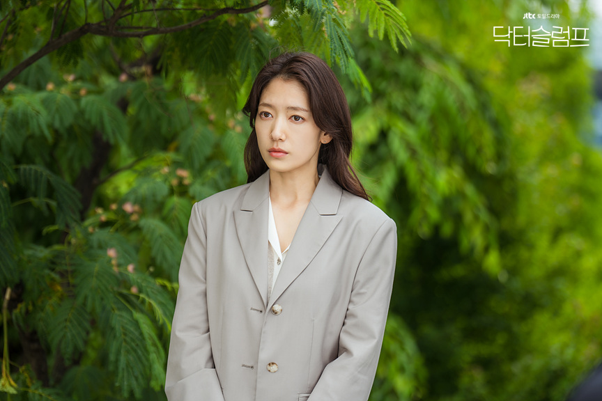 網路話題討論累積 TOP 5 公開！《和我老公結婚吧》主演群全上榜！《低谷醫生》暖心劇情擄獲觀眾的心！