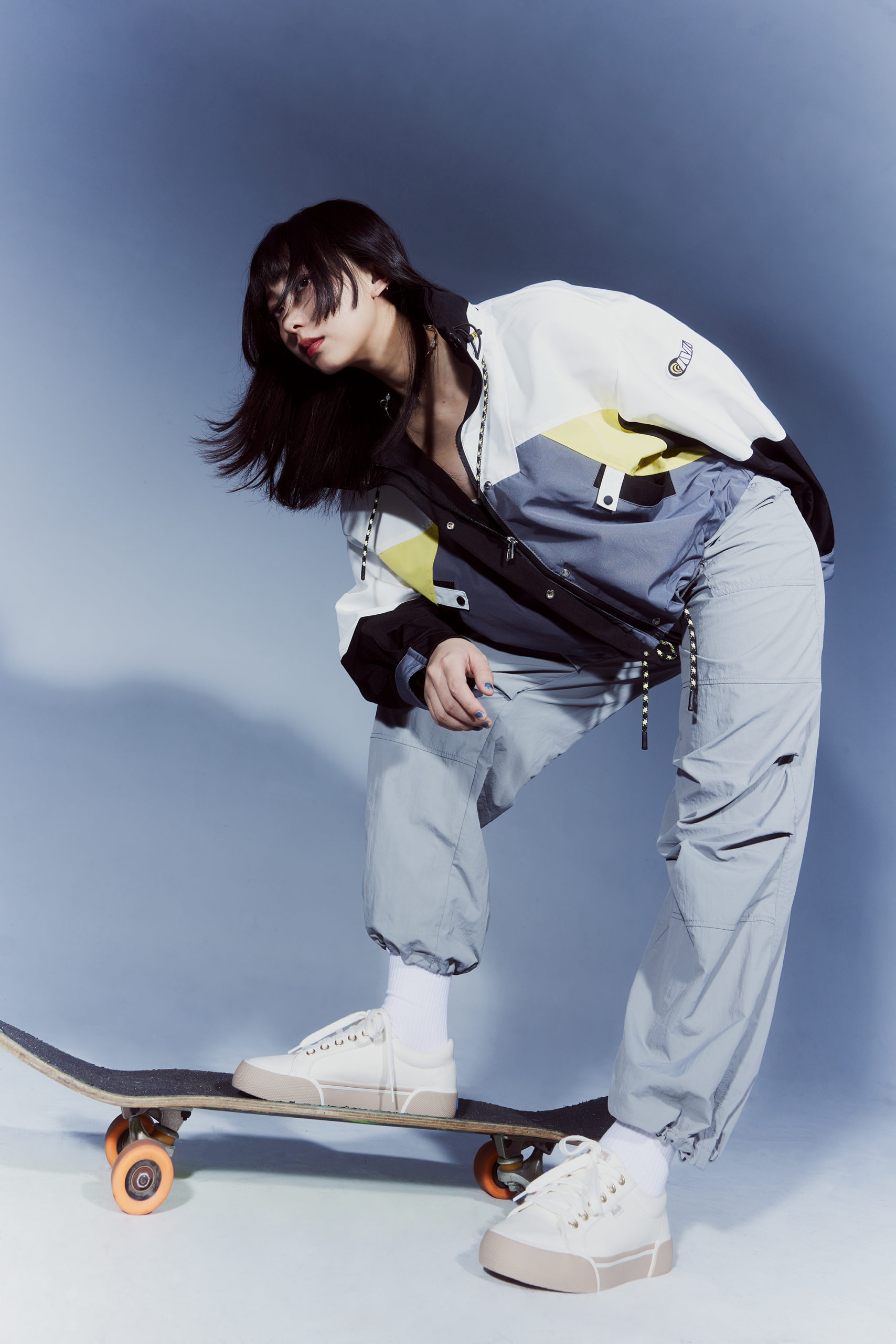 風靡全球的時尚經典 Keds小白鞋陪妳顛覆自我，創造百變穿搭，展現獨特的個性魅力！