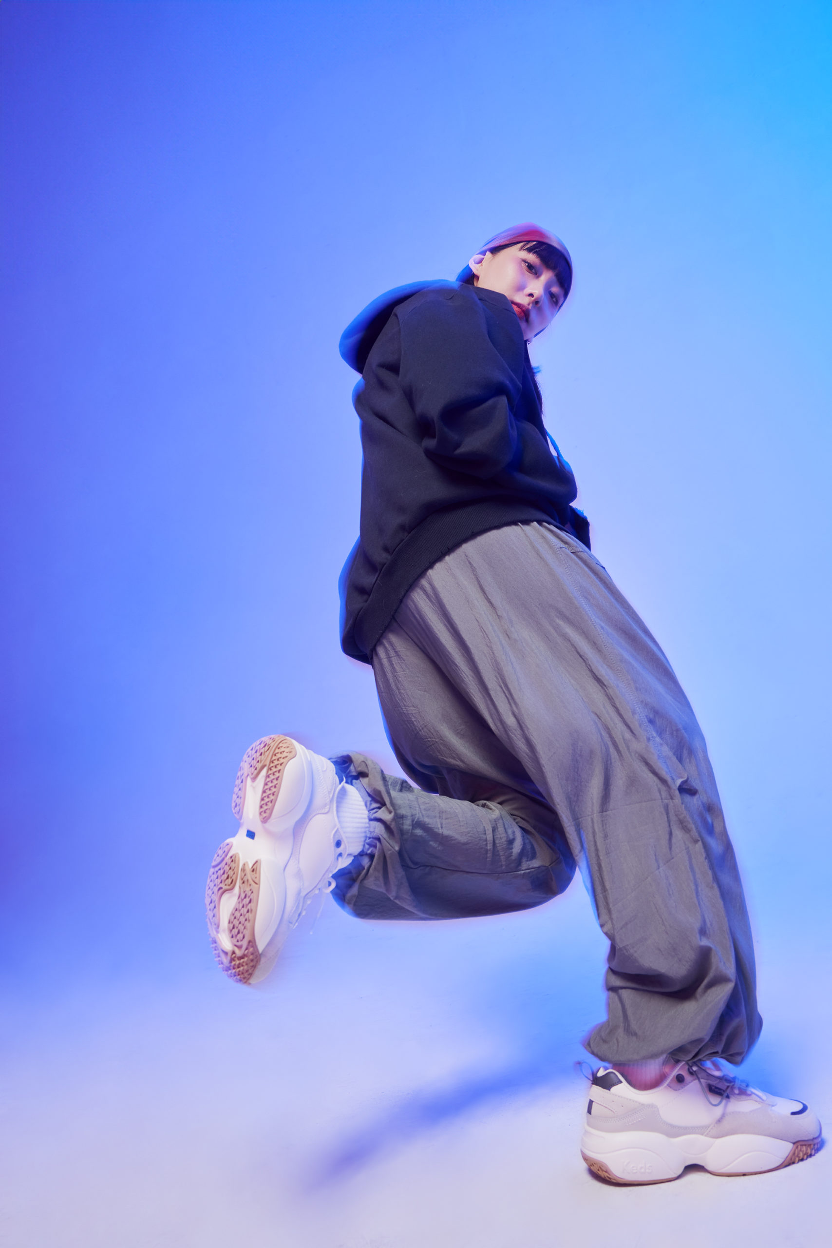 風靡全球的時尚經典 Keds小白鞋陪妳顛覆自我，創造百變穿搭，展現獨特的個性魅力！