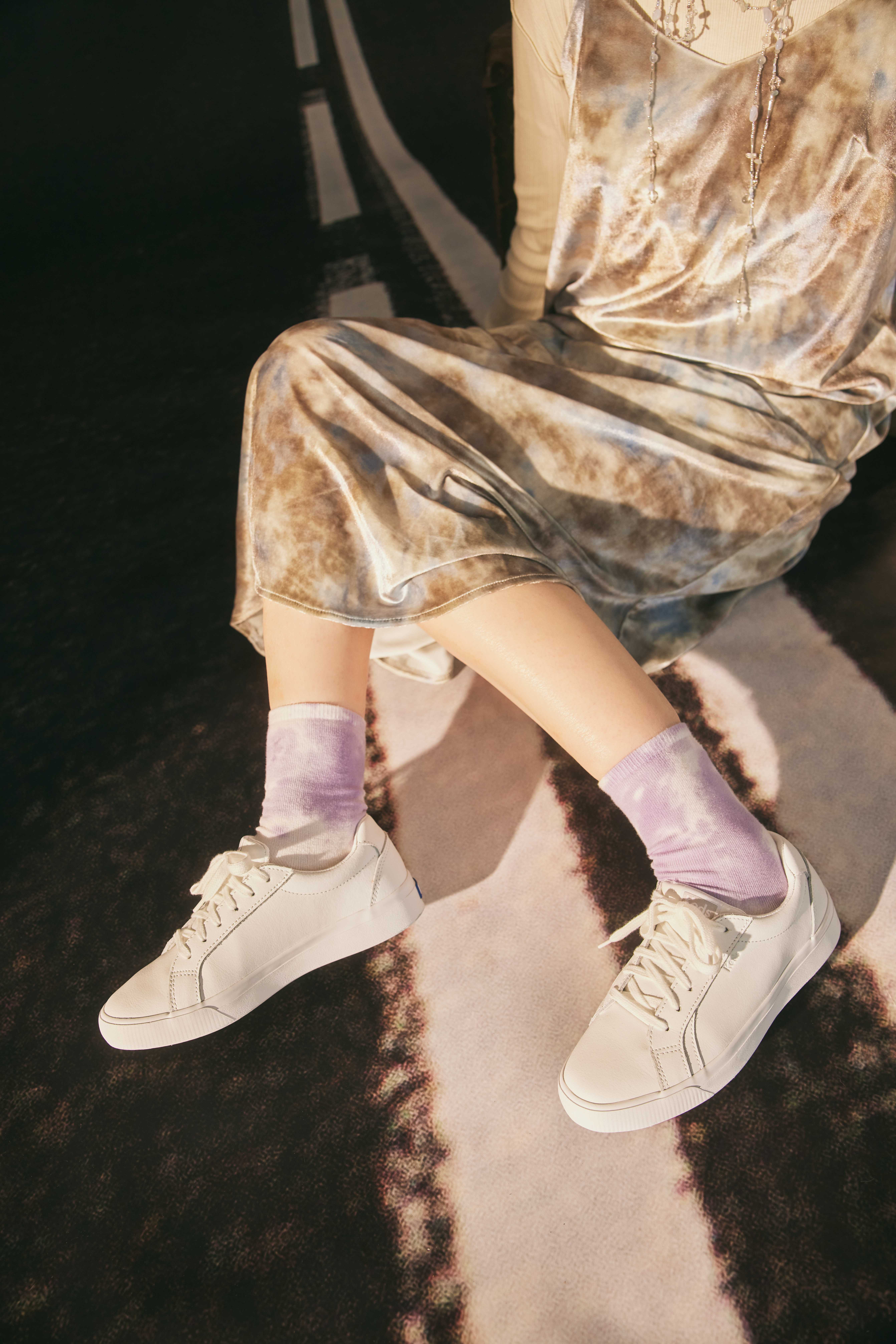 風靡全球的時尚經典 Keds小白鞋陪妳顛覆自我，創造百變穿搭，展現獨特的個性魅力！