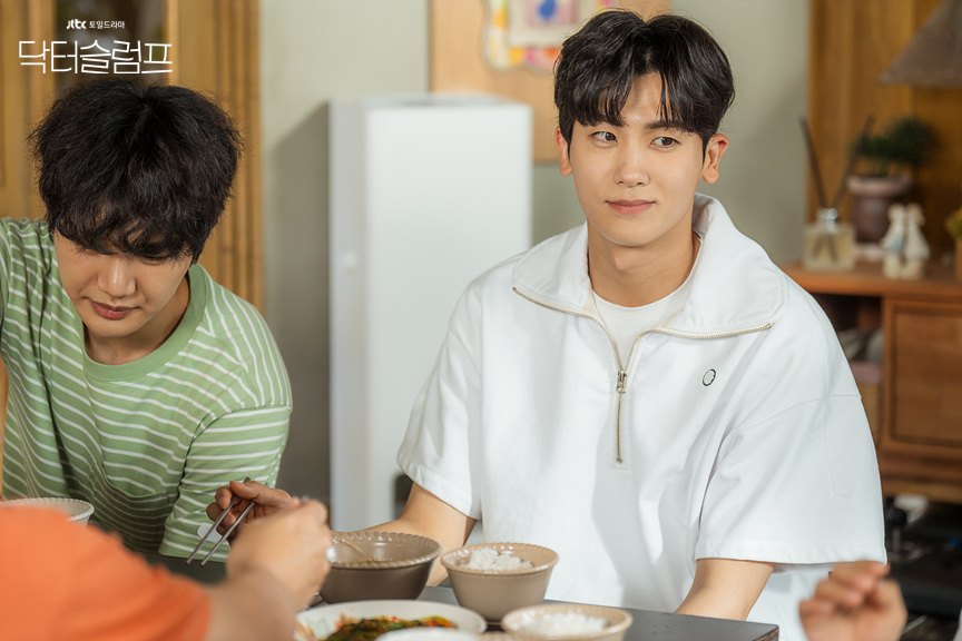 網路話題討論累積 TOP 5 公開！《和我老公結婚吧》主演群全上榜！《低谷醫生》暖心劇情擄獲觀眾的心！