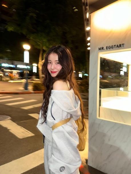 李多慧開個人見面會賣況不佳？ 「VIP 票能擊掌＋合照」2880 元賣不到 120 張