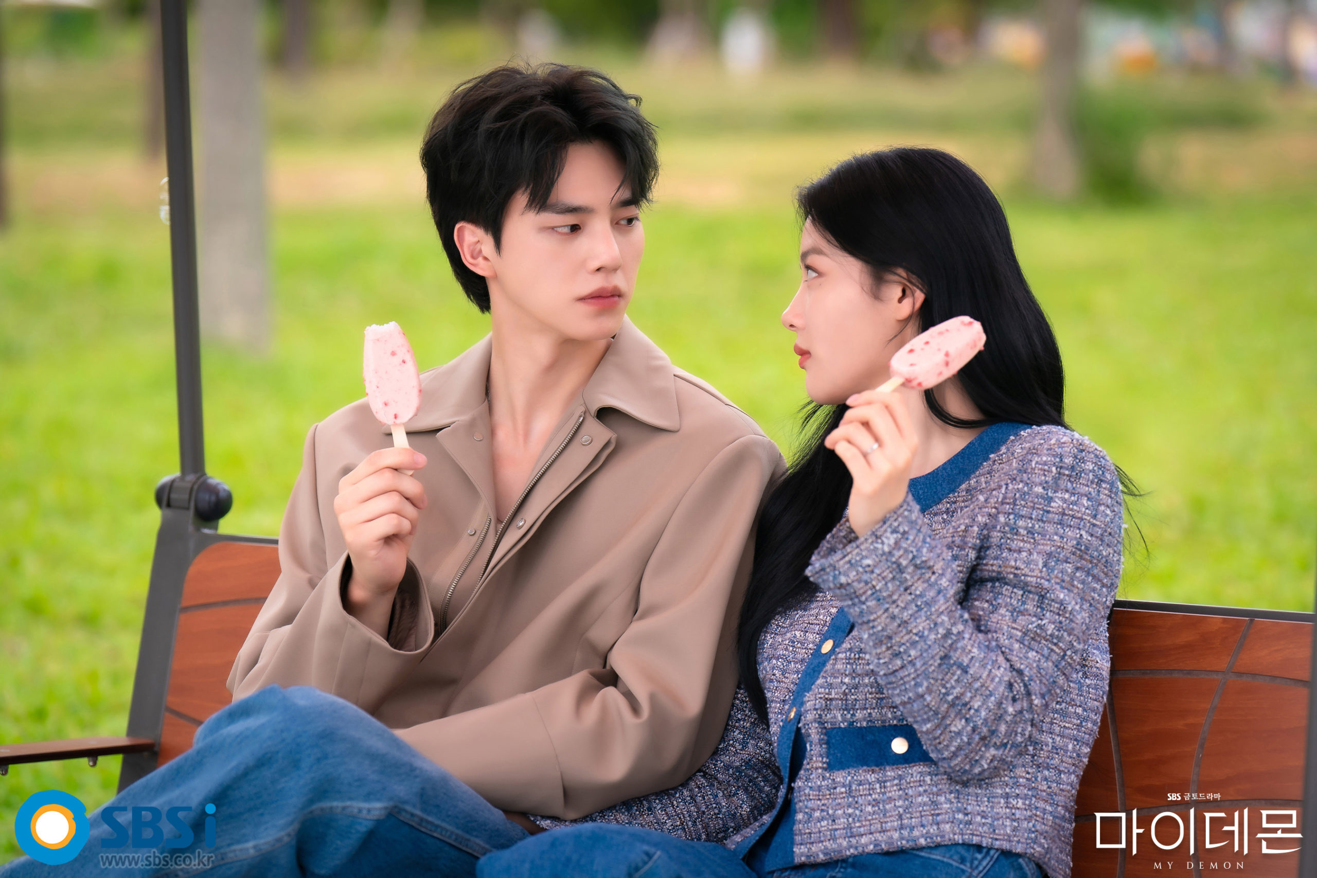 近期 Netflix 韓劇「全球積分」TOP.5！《魅惑之人》極致拉扯讓人超入戲！《低谷醫生》療癒金句頻出先熱議！