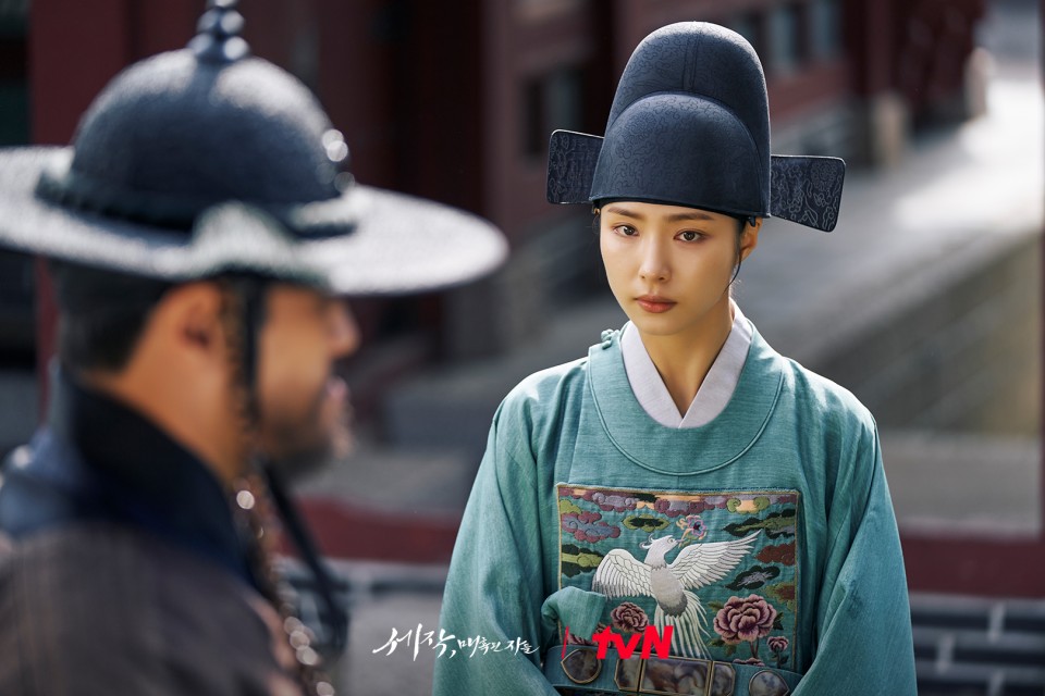 近期 Netflix 韓劇「全球積分」TOP.5！《魅惑之人》極致拉扯讓人超入戲！《低谷醫生》療癒金句頻出先熱議！