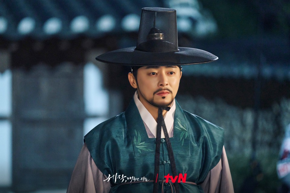 近期 Netflix 韓劇「全球積分」TOP.5！《魅惑之人》極致拉扯讓人超入戲！《低谷醫生》療癒金句頻出先熱議！