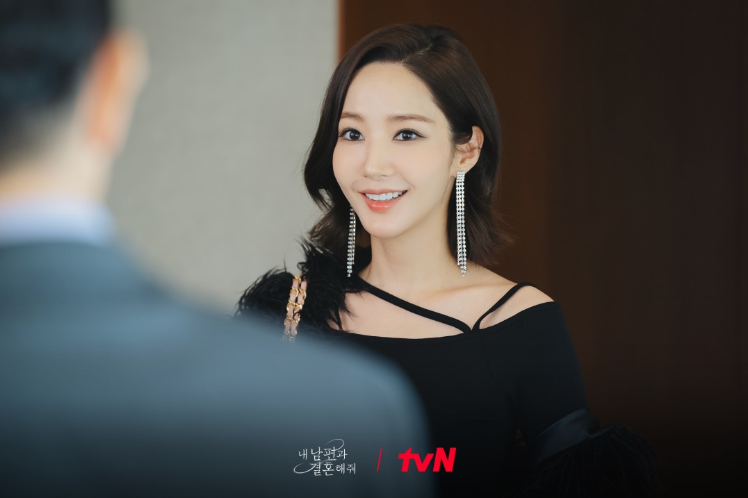 網路話題討論累積 TOP 5 公開！《和我老公結婚吧》主演群全上榜！《低谷醫生》暖心劇情擄獲觀眾的心！