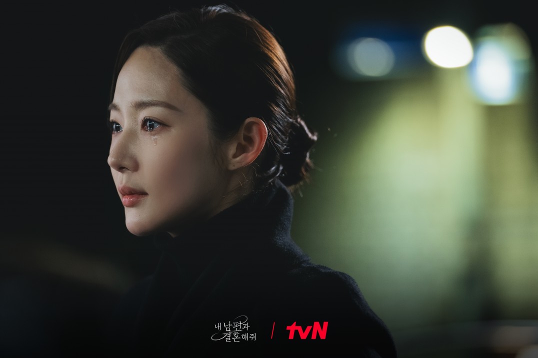 網路話題討論累積 TOP 5 公開！《和我老公結婚吧》主演群全上榜！《低谷醫生》暖心劇情擄獲觀眾的心！