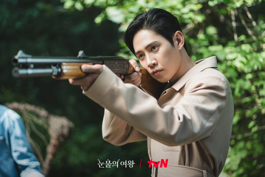 盤點 3 月必看韓劇！《淚之女王》雙金 CP 氛圍感拉滿！《美好世界》車銀優挑戰全新角色引期待！