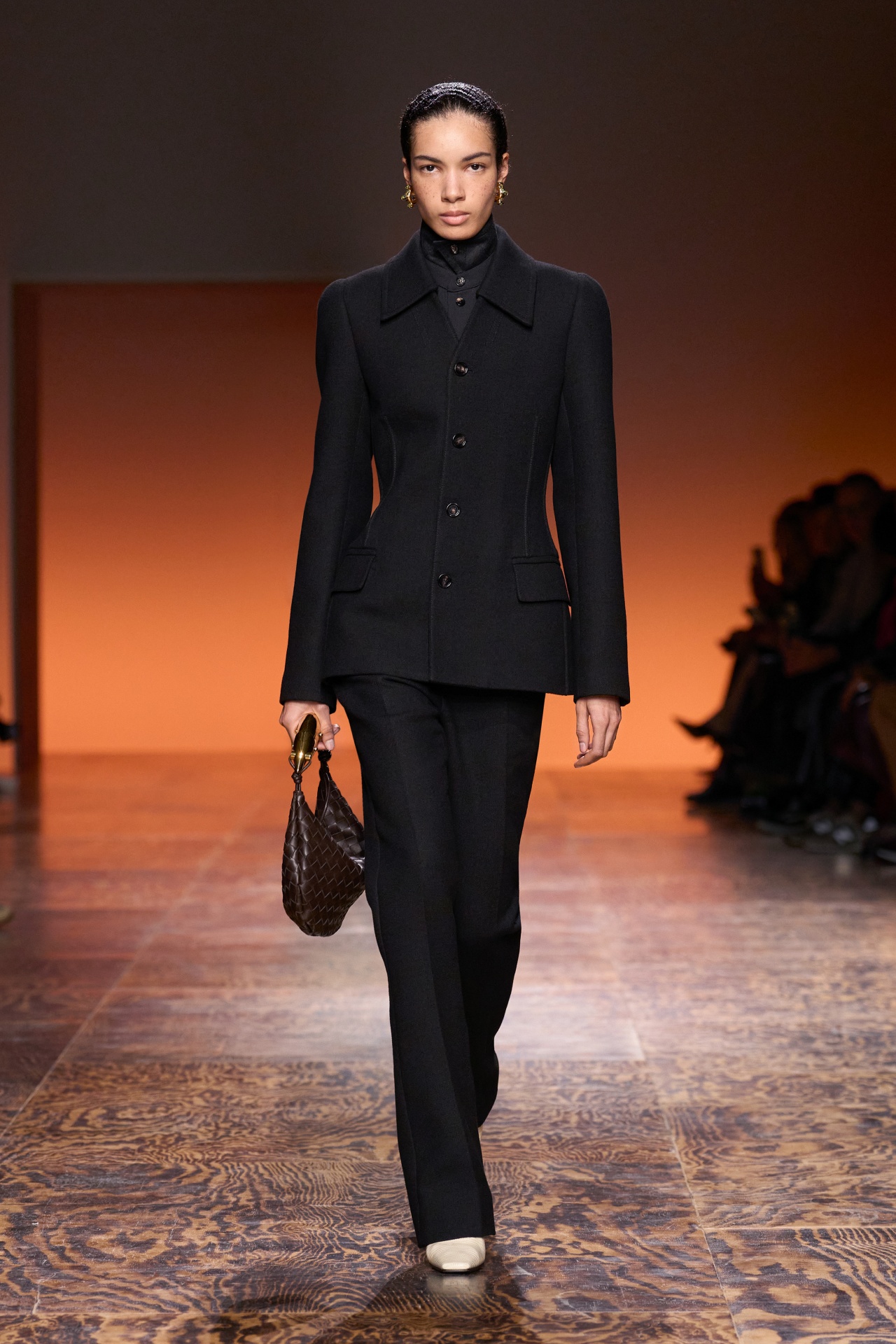 日常的紀念主義！Bottega Veneta 2024 秋冬系列釋出！