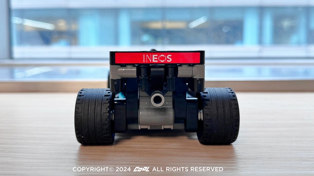 F1 賽車迷必看！LEGO 樂高科技系列忠實還原 Mercedes-AMG F1 車隊賽道王者 W14 E Performance