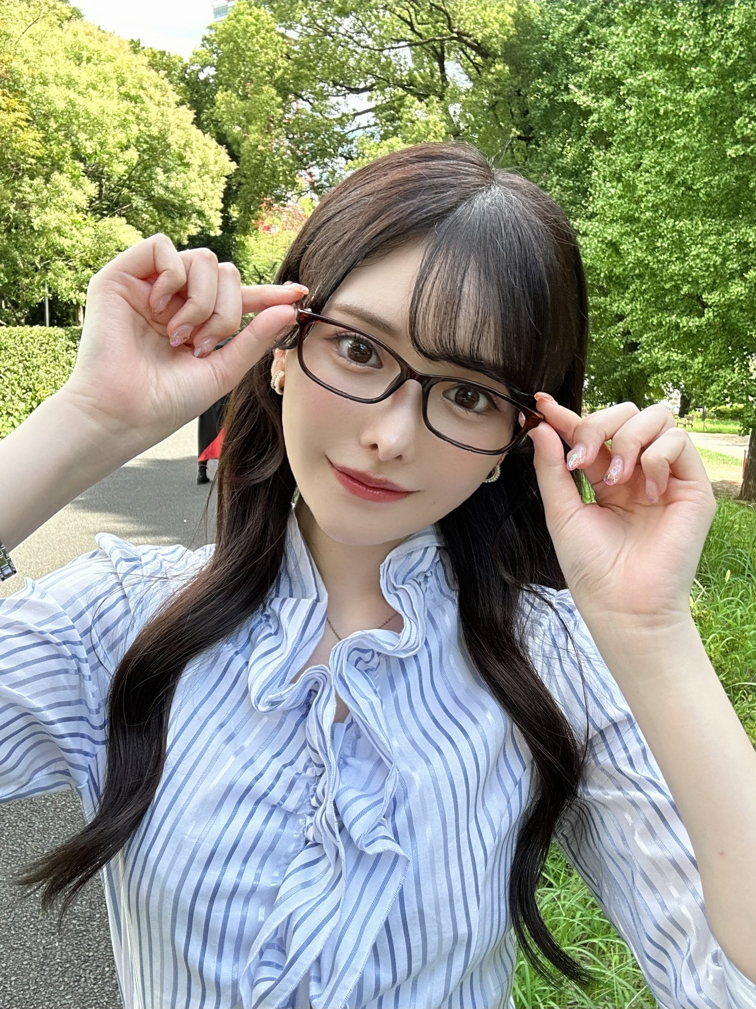 原神啟動！人氣女優「新有菜」不僅想 cos 遊戲角色，更直言：我玩《原神》已經兩年了