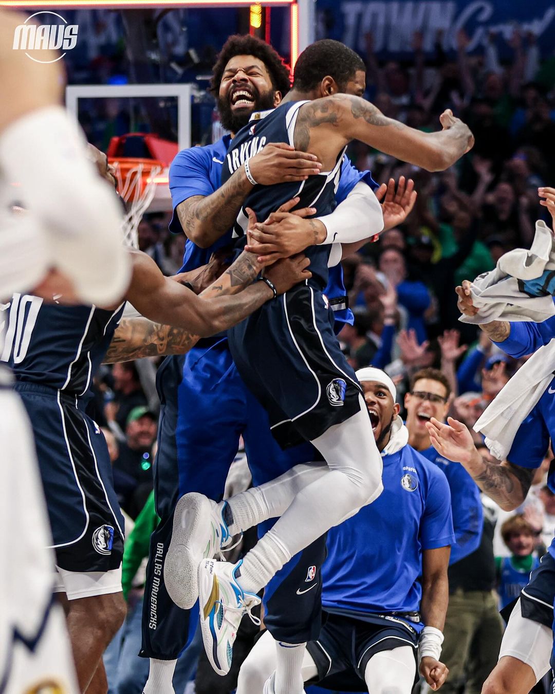 歐神仙降臨！Kyrie Irving 神奇左手拋投絕殺金塊，連詹皇都讚賞是史上最佳殺手！