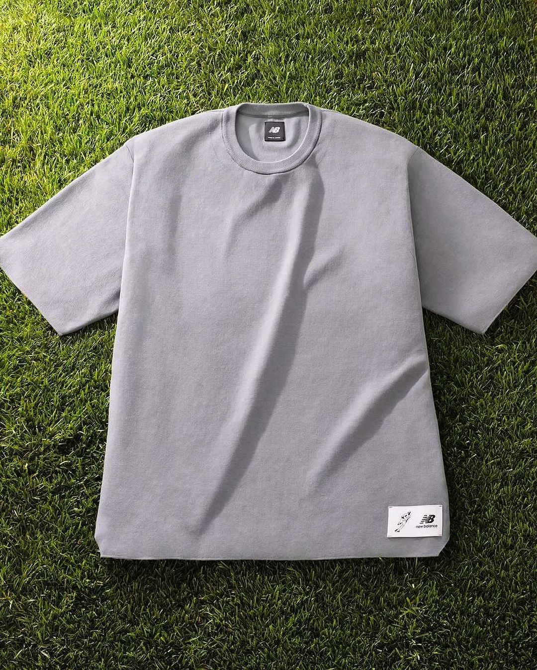 最終選擇「跑者」翔平！New Balance 公布「大谷翔平」個人 LOGO，首波 T-Shirt 販售消息釋出！